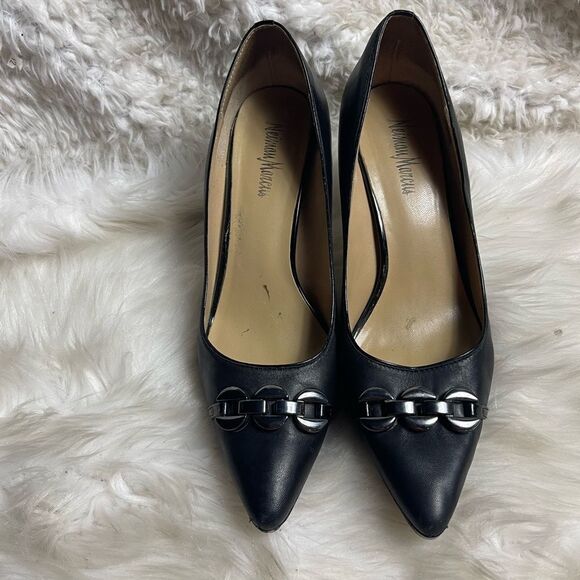 Neiman Marcus Jacki Black Leather slip on heels size 8.5M - Picture 3 of 13